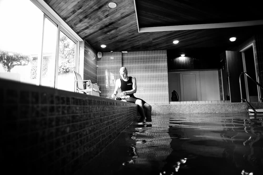 Home swimming lessons Hertfordshire private pool visit